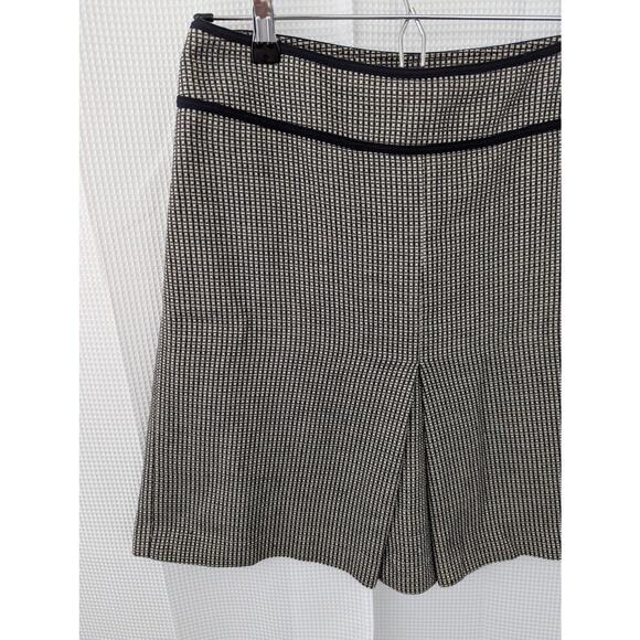 ANN TAYLOR PETITES! BLACK AND CREAM STRETCH COTTON, LINED SKIRT! SZ 6P - Picture 3 of 9